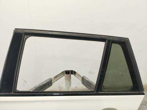 Foto 2ª: Puerta Trasera Izquierda Bmw Serie 3 320 D TOURING F31) [N47D20C] (2015)