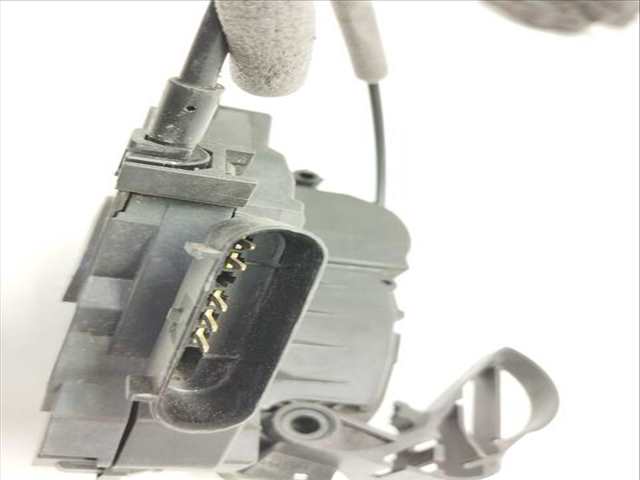 Foto 4ª: Cerradura Puerta Delantera Izquierda Ford Focus EDITION 125CV 92KW [M1DA] (2014)