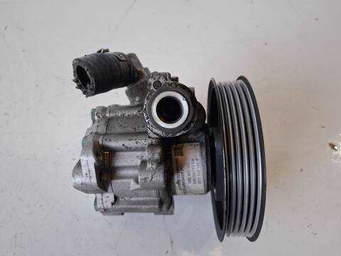 Foto 3ª: Bomba de Direccion Volkswagen Passat COMFORTLINE 1.9 TDI 110CV (1997)