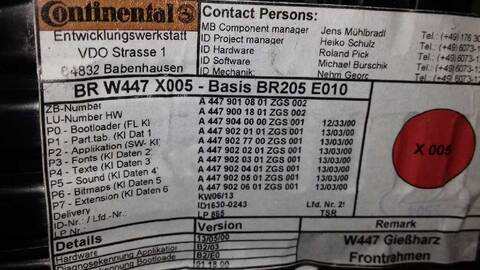 Foto 3ª: Cuadro de Instrumentos Mercedes Clase V 200 136CV 100KW (2014)