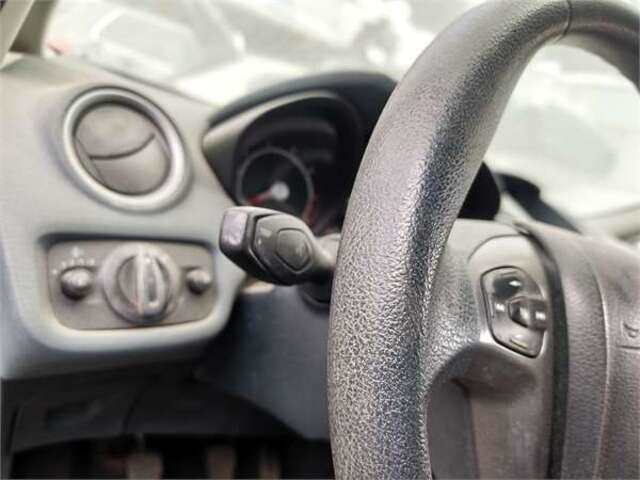 Foto 3ª: Volante Ford Fiesta 1.25 TREND [1.25 LTR. - 60 KW 16V CAT] [SNJB]