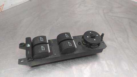 Botonera Elevalunas Ford Kuga TITANIUM 180CV 132KW