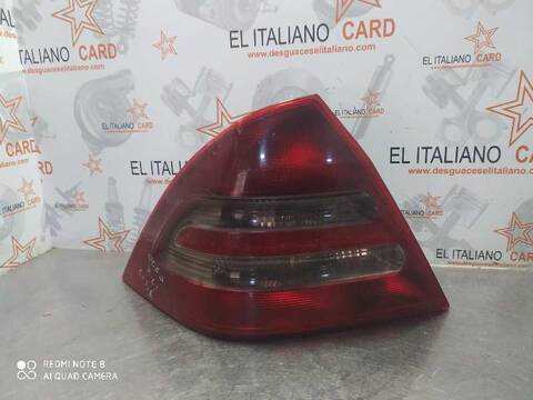 Foto 1ª: Piloto Trasero Izquierdo Mercedes Clase C 160 220 CDI 203.006) BERLINA 143CV 105KW [611962] (2001)