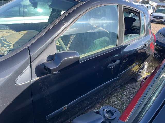 Foto 2ª: Puerta Delantera Izquierda Renault Clio 1.2 G 75cv [D4F7] (2007)