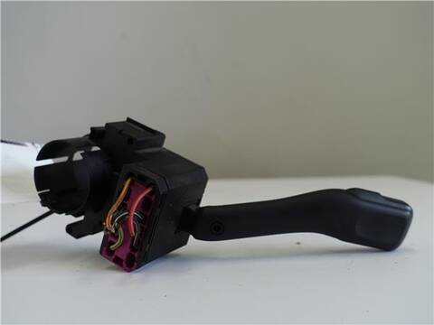 Foto 2ª: Mando Multifuncion Volkswagen Golf 1.9 TDI BERLINA 115CV 85KW [AJM] (2001)