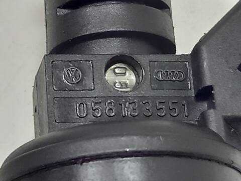 Foto 3ª: Inyectores Audi A4 AEB AVANT (1999)