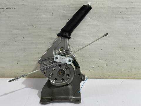 Foto 3ª: Freno de Mano Mazda 3 CENTER-LINE 150CV 110KW [SHY6, SHY4] (2014)