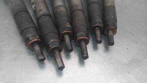 Foto 2ª: Inyectores Peugeot 407 BASICO COUPE 204CV 150KW [UHZ] (2006)