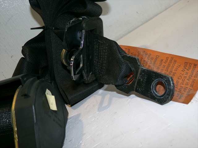 Foto 4ª: Cinturón Delantero Derecho Bmw Serie 5 525 2.5 TD E39,1996-2004 [256T1] (1998)