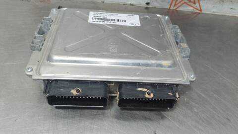 Foto 3ª: Centralita Motor ECU Dacia Sandero EXPRESSION 91CV 67KW [H4D 470] (2024)