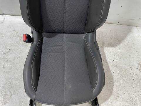 Foto 2ª: Asiento Delantero Izquierdo Opel Corsa EDITION 101CV 74KW [F 12 XHL] (2019)