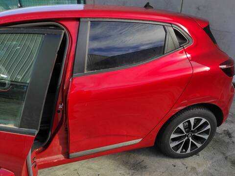 Puerta Trasera Izquierda Renault Clio H4D470