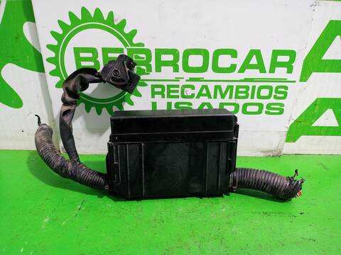 Foto 3ª: Caja Reles Fusibles Nissan Juke ACENTA 117CV 86KW [HR16DE] (2012)