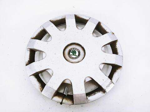 Tapacubos Skoda Octavia 1.6