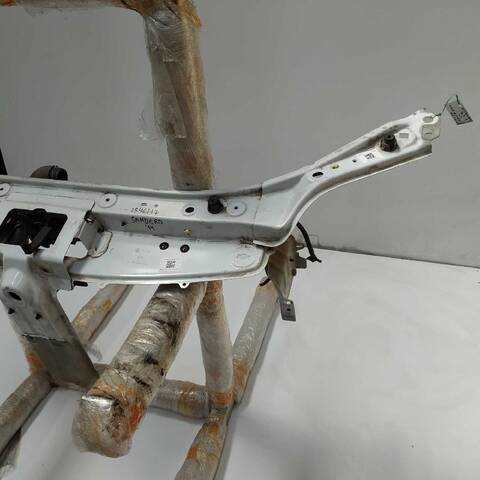 Foto 2ª: Paragolpes Delantero Dacia Sandero 1.2 16V (2008)