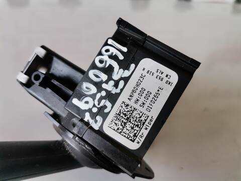 Foto 3ª: Mando Multifuncion Seat Leon ERENCE ECOMOTIVE 105CV (2005)