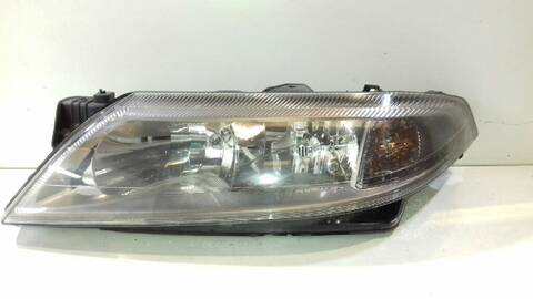 Faro Izquierdo Renault Laguna AUTHENTIQUE 120CV 88KW