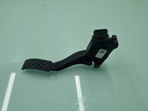 Foto 3ª: Pedal Acelerador Volkswagen Tiguan SPORT BMT 150CV 110KW [DFGA] (2020)