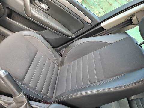 Foto 3ª: Asientos Traseros Renault Laguna DYNAMIQUE TOMTOM III 110CV 81KW [K9K782] (2011)