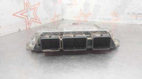 Foto 3ª: Centralita Motor ECU Renault Trafic DOBLE CABINA L1H1 2 7T 82CV 60KW CAJA CERRADA [D-F9Q U7] (2003)