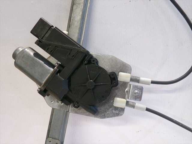 Foto 2ª: Elevalunas Eléctrico Delantero Izquierdo Renault Laguna 1.9 DCI MODELO 2,2001-2007 [F9QC7] (2001)