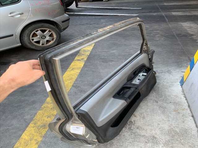Foto 2ª: Puerta Delantera Izquierda Mitsubishi Montero 2.0 G (2002)