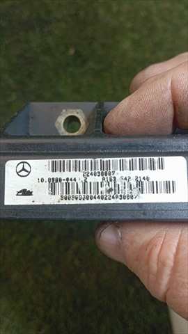 Foto 2ª: Caja Reles Fusibles Mercedes Clase ML 270 2.7 D DCI [612963] (2000)