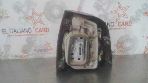Foto 2ª: Piloto Trasero Derecho Volkswagen Polo VERSION INDEFINIDA (2001)