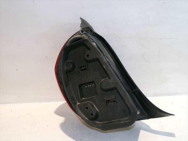 Foto 3ª: Piloto Trasero Derecho Citroen C5 2.0 HDI 2001-2004 [RHZ] (2003)