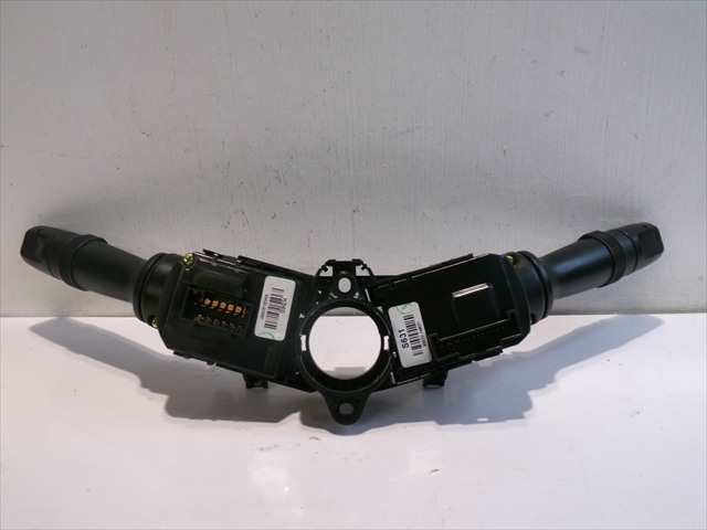 Foto 2ª: Mando Multifuncion Hyundai i30 1.4 G 2014-2017 [G4FA] (2014)