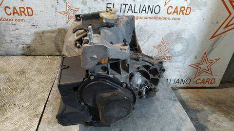 Foto 3ª: Caja Cambios Ford Fiesta TREND 101CV 74KW [SFJB] (2013)