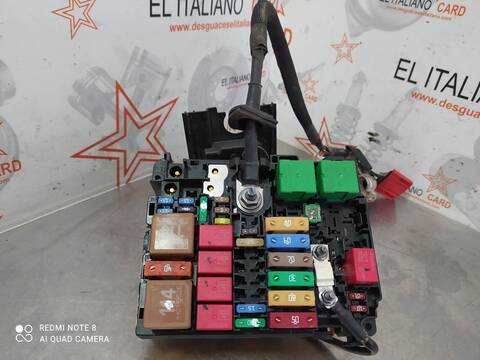 Foto 1ª: Caja Reles Fusibles Peugeot 208 ALLURE 101CV 74KW [HN05/PSA] (2021)