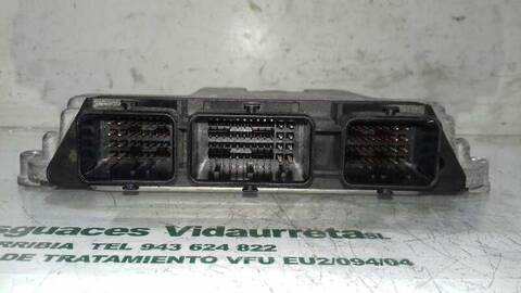 Foto 2ª: Centralita Motor ECU Renault Scenic 1.9 DCI DIESEL 120CV 88KW [F9Q D812] (2005)