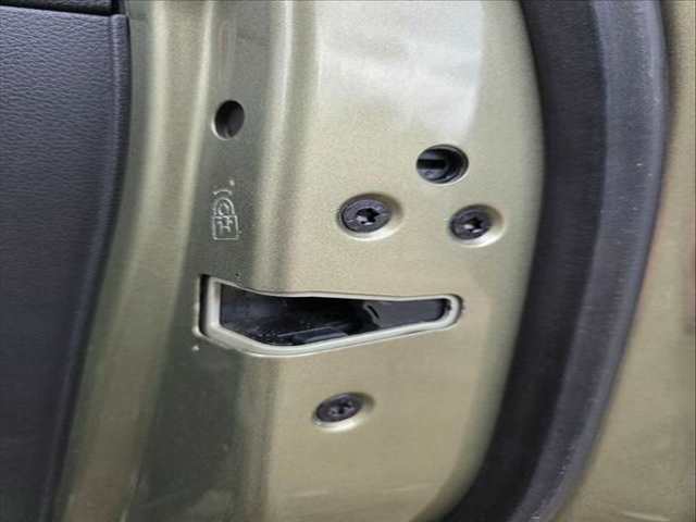 Cerradura Puerta Trasera Derecha Ford Kuga VIGNALE 179CV 132KW