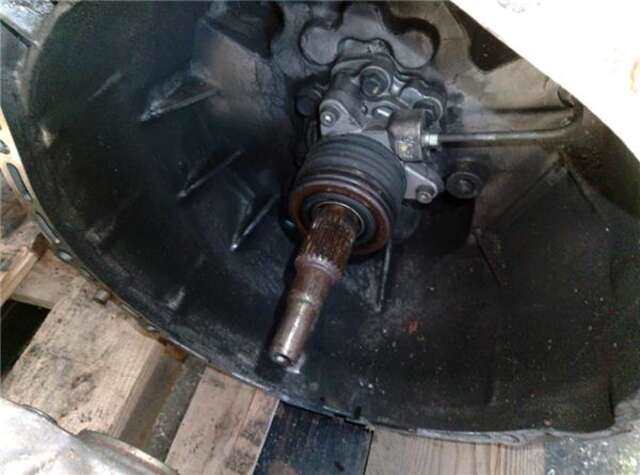 Foto 2ª: Caja Cambios Ssangyong Rodius 2.7 TURBODIESEL (163 CV) [D27DT]