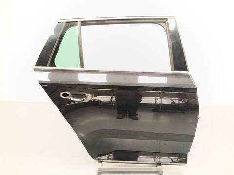 Puerta Trasera Derecha Skoda Superb 2.0 TDI 190CV 140KW