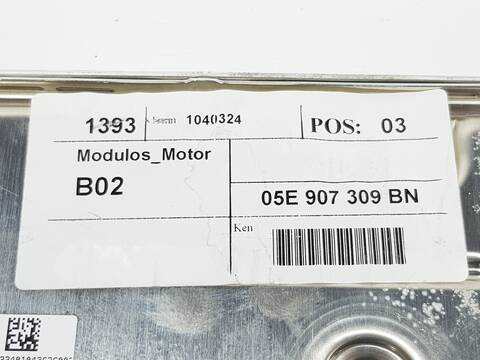 Foto 3ª: Centralita Motor ECU Volkswagen T-Roc ADVANCE 5P [DXDB] (2017)