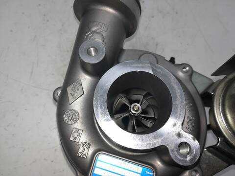 Foto 3ª: Turbocompresor Dacia Logan K9KC6 (2014)