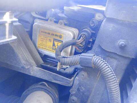 Foto 3ª: Faro Derecho Volkswagen Touareg 3.0 V6 TDI 240CV 176KW [CASC,CASA] (2007)