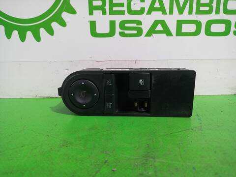 Botonera Elevalunas Opel Zafira COSMO 120CV 88KW