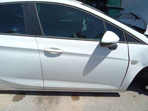 Puerta Delantera Derecha Opel Astra 1.6 CDTI 68) 110CV 81KW