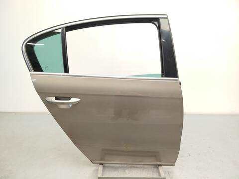 Foto 2ª: Puerta Trasera Derecha Volkswagen Passat 1.8 TSI 160CV 118KW [CDAA] (2011)