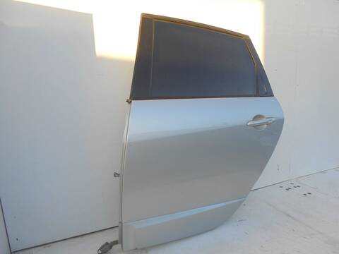 Foto 2ª: Puerta Trasera Izquierda Renault Scenic DYNAMIQUE 110CV 81KW [K9K A6] (2012)