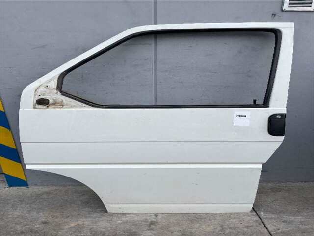 Puerta Delantera Izquierda Volkswagen Transporter FURGON 2459 CC 2.5 LTR) 102CV/75KW 0CV