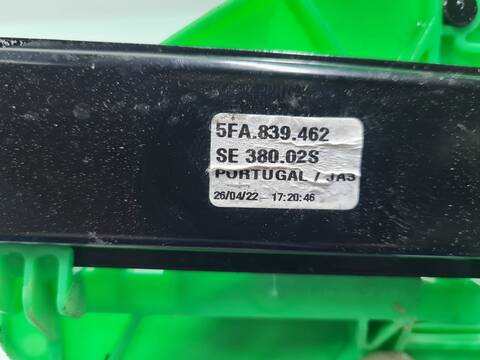 Foto 3ª: Elevalunas Manual Trasero Derecho Cupra Formentor 150CV [DTTC] (2022)