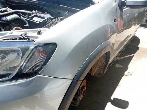 Foto 3ª: Aleta Delantera Izquierda Dacia Sandero TCE 90 B8M1 B8MA) 90CV 66KW [H4B 400,H4B 412,H4B 411,H4B 410,H4B 408] (2015)