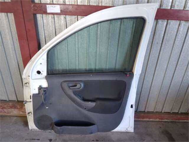 Foto 3ª: Puerta Delantera Derecha Opel Combo 1.3 COMBI [1.3 LTR. - 51 KW 16V CDTI CAT (Z 13 DT - LN9)] [Z 13 DT LN9]