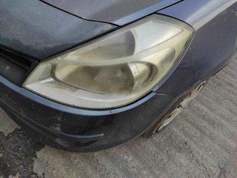 Faro Izquierdo Renault Clio D4F740