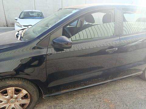 Puerta Delantera Izquierda Volkswagen Polo CAYA