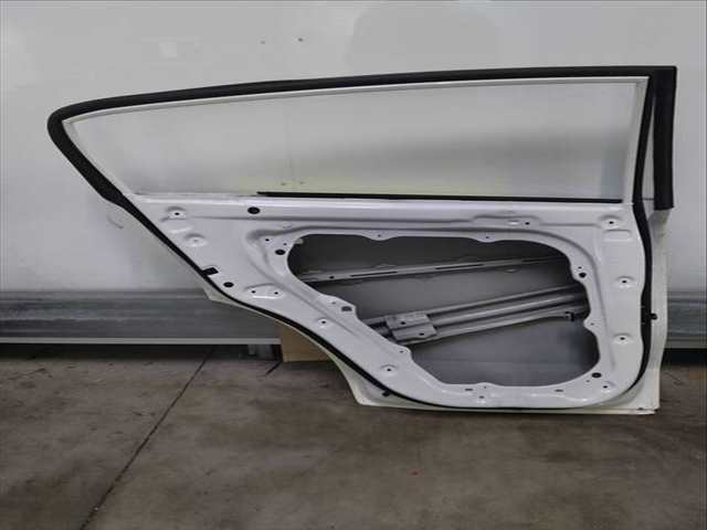 Foto 2ª: Puerta Trasera Izquierda Kia Sportage 136 CV 100KW [D4FE] (2021)